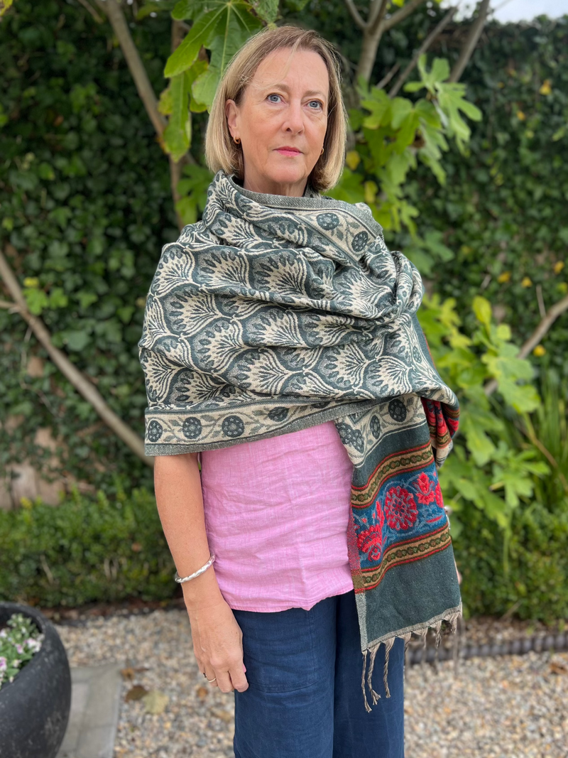 Peacock Garden Scarf - Zaytuni