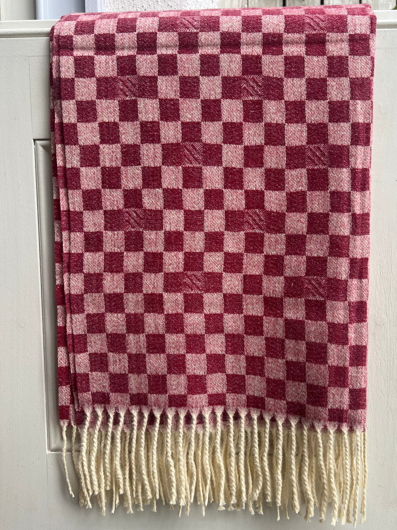 Ruby Charm Checkered Cashmere Scarf - Zaytuni