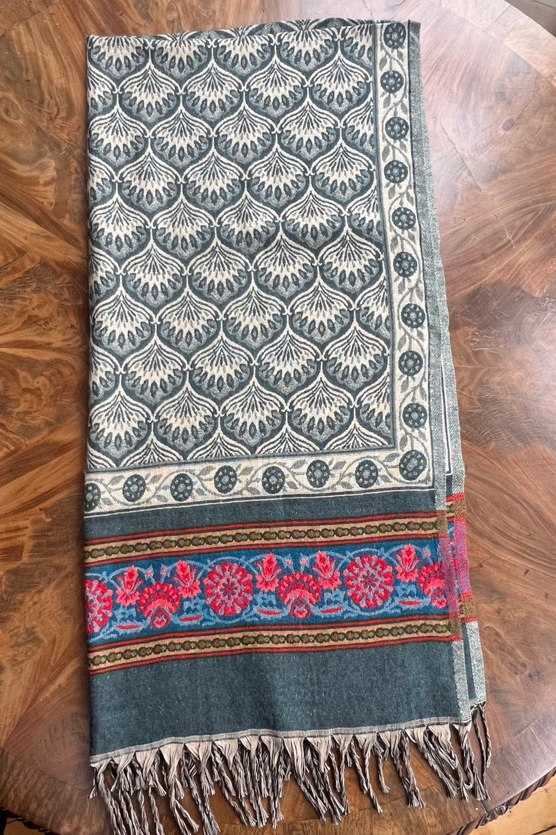 Peacock Garden Scarf - Zaytuni